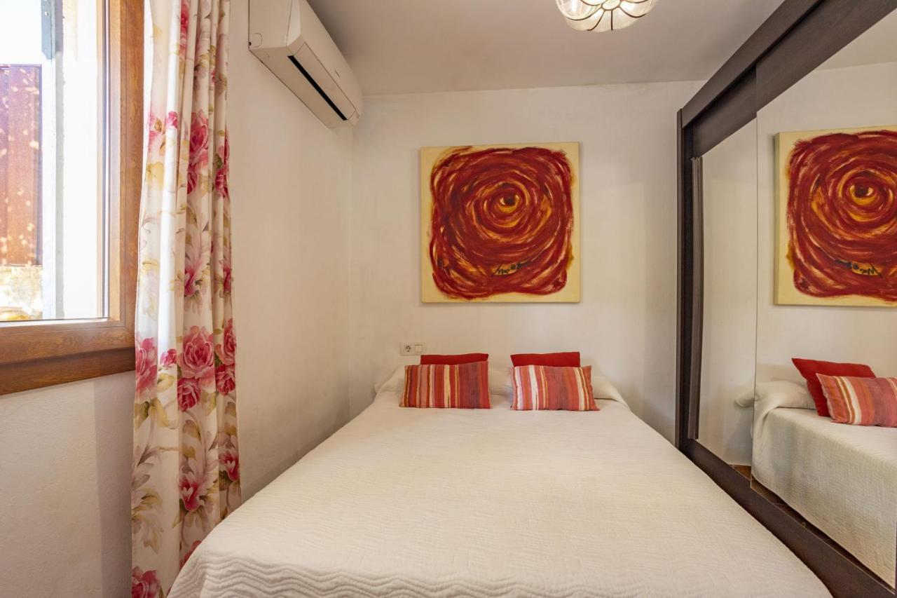 Pou Monjo Guest House Selva  Bagian luar foto